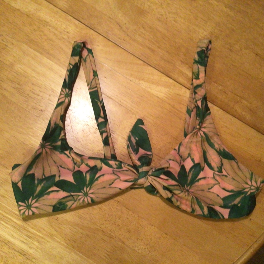 Stone Fox Hana Tie Front bikini top in Ke Aloha Large